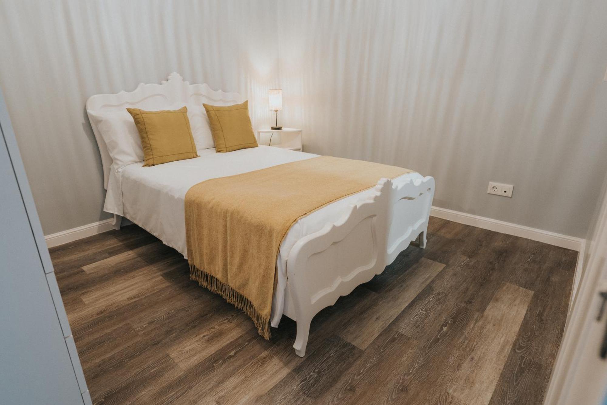 Pico Apartment'S กามารา ดิ โลบุช ภายนอก รูปภาพ